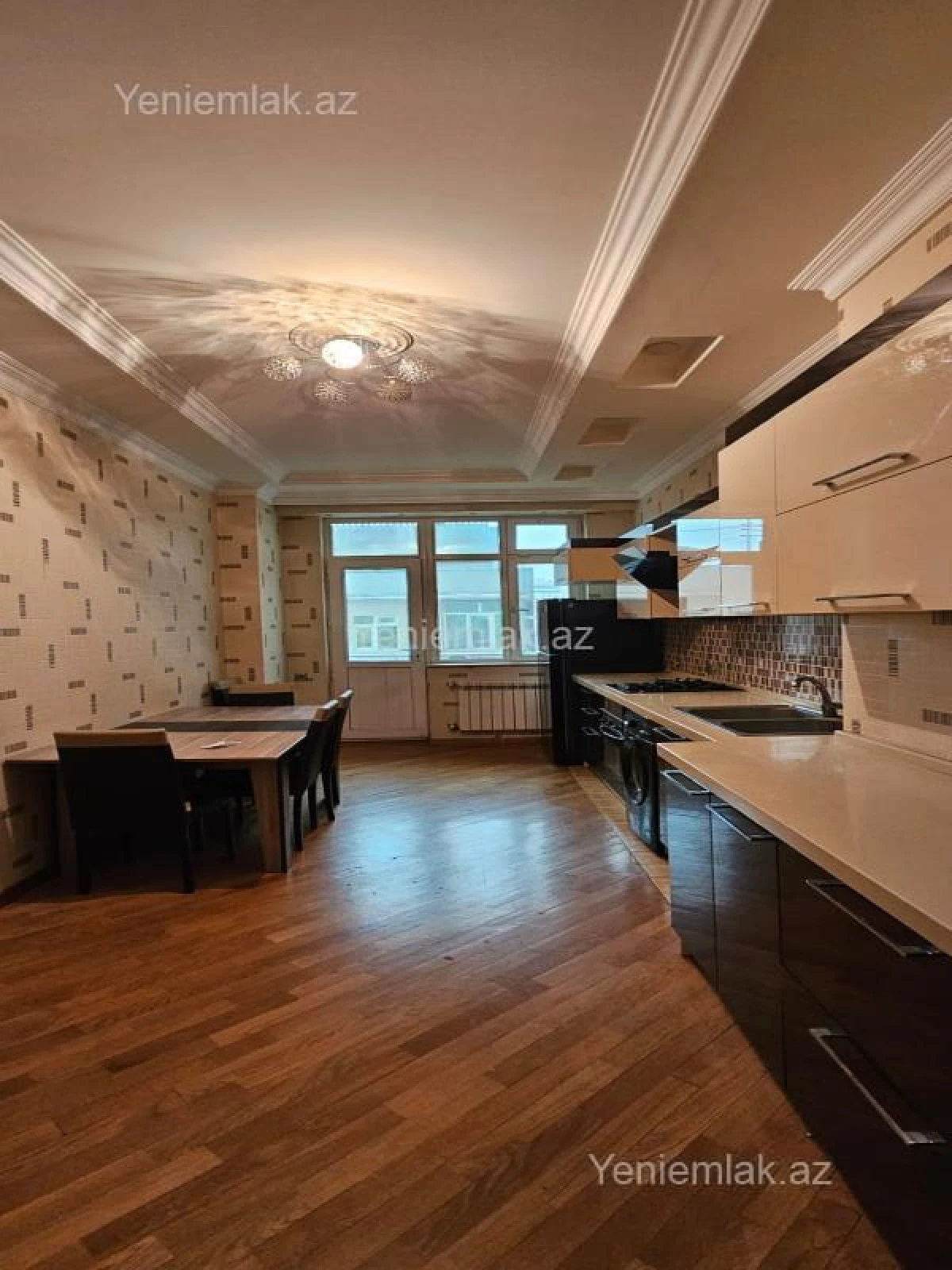 Satılır 3 otaqlı yeni tikili 163 m²