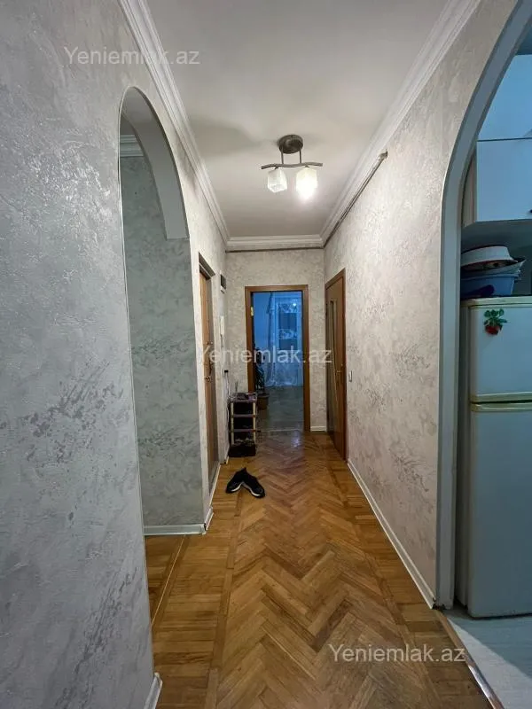 Satılır 3 otaqlı köhnə tikili 70 m²