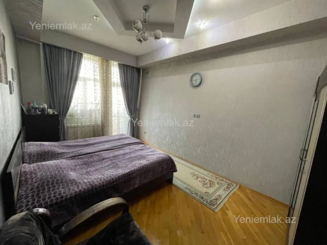 Satılır 4 otaqlı yeni tikili 125 m²