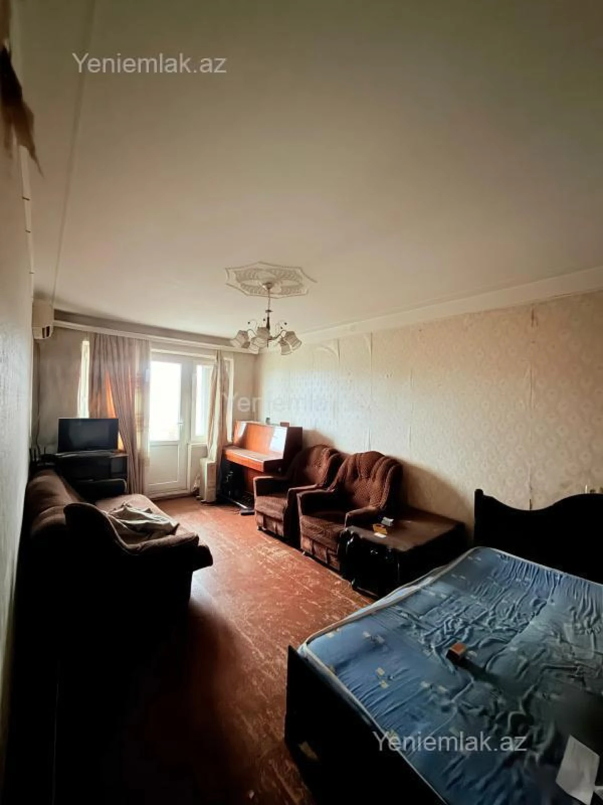Satılır 1 otaqlı köhnə tikili 28 m²