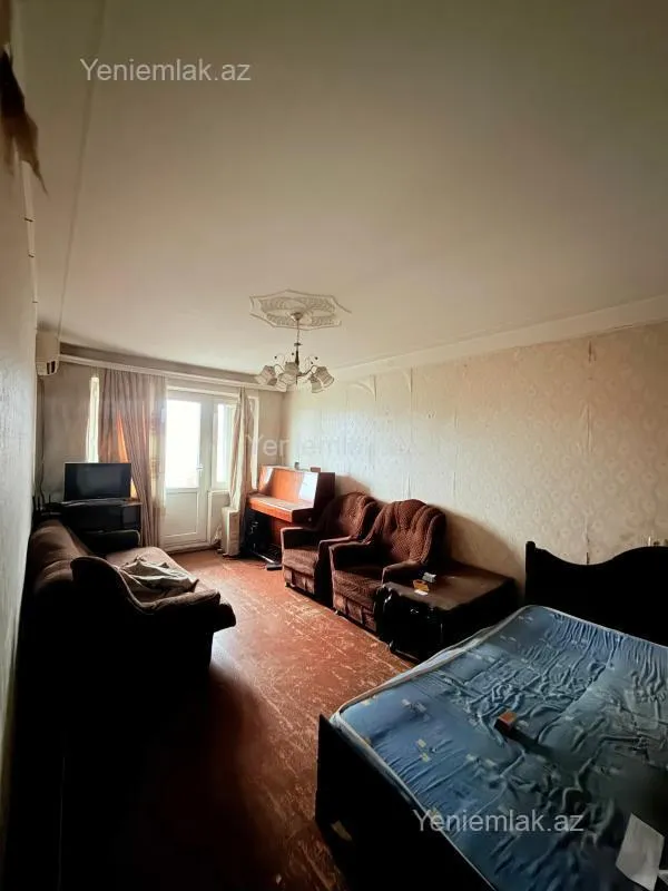 Satılır 1 otaqlı köhnə tikili 28 m²