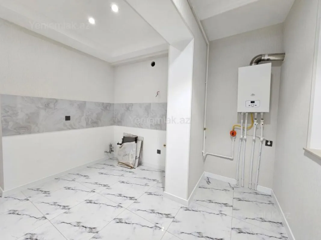 Satılır 2 otaqlı köhnə tikili 55 m²