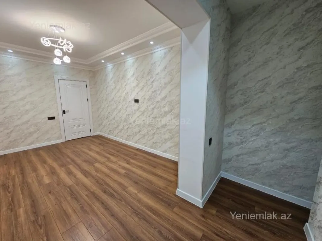 Satılır 2 otaqlı köhnə tikili 55 m²