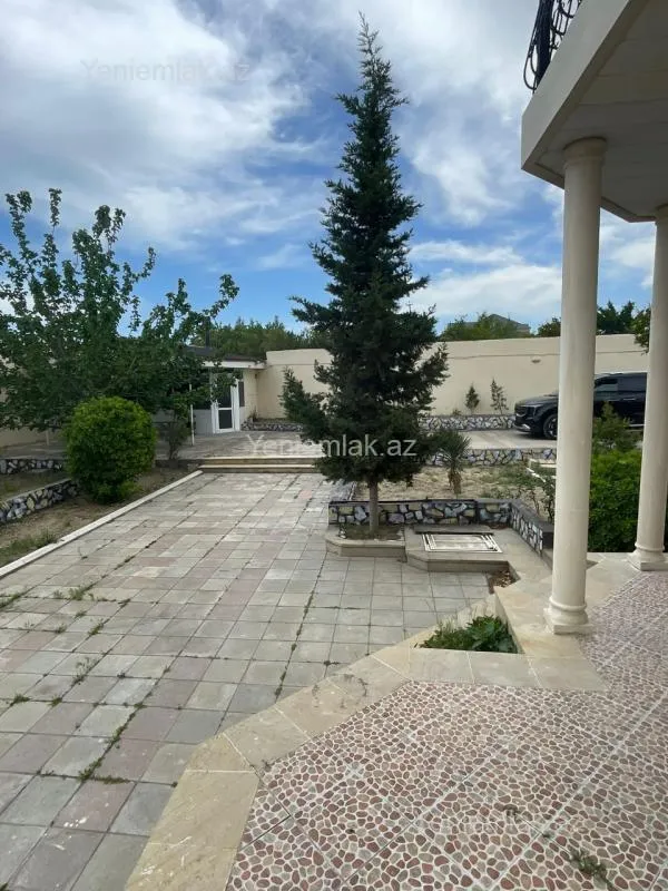 Satılır 7 otaqlı həyət evi 260 m²