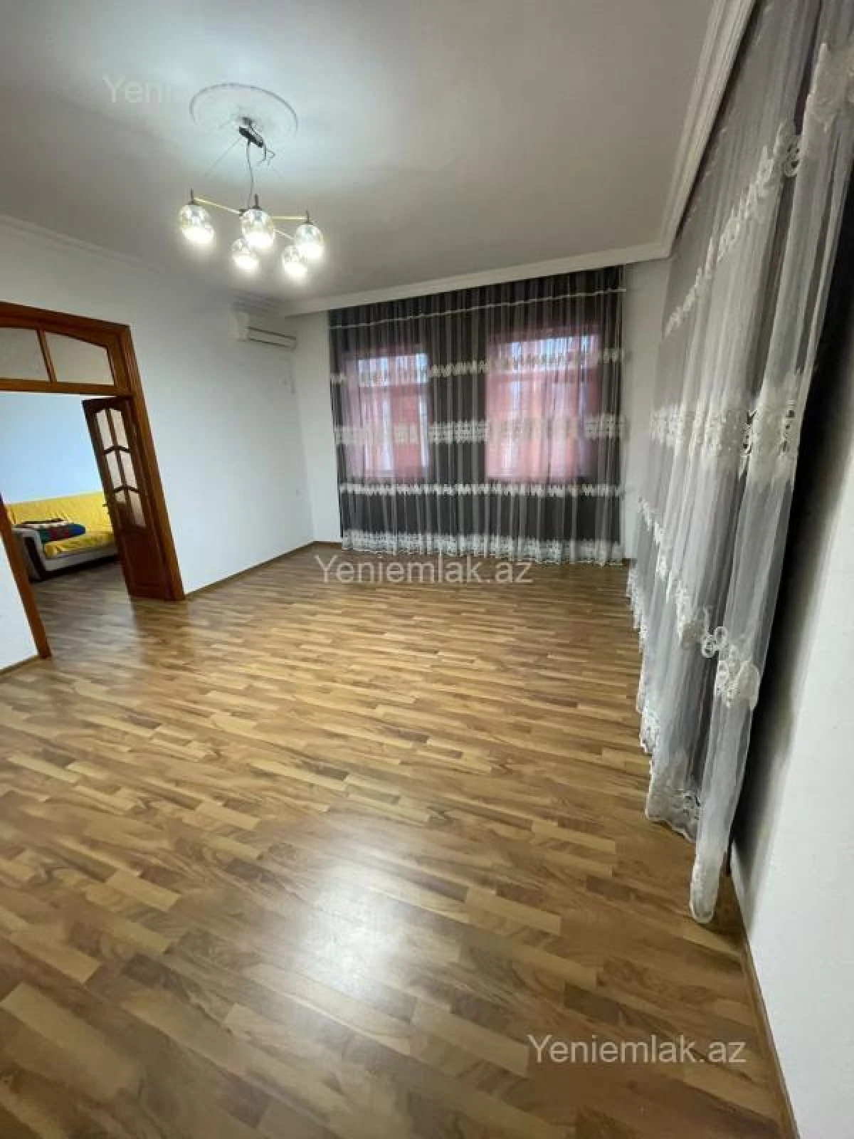 Satılır 7 otaqlı həyət evi 260 m²