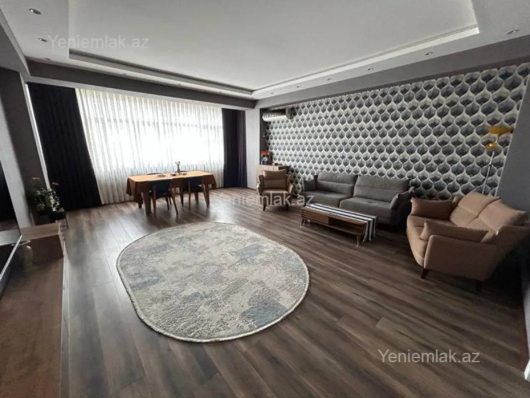 Satılır 3 otaqlı yeni tikili 136 m²