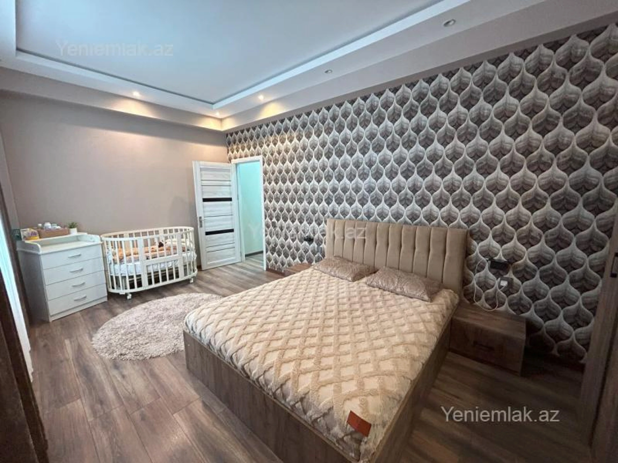 Satılır 3 otaqlı yeni tikili 136 m²