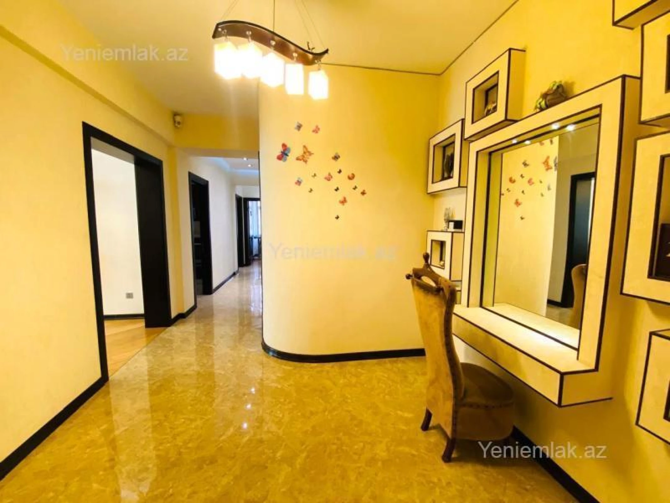 Satılır 3 otaqlı yeni tikili 118 m²