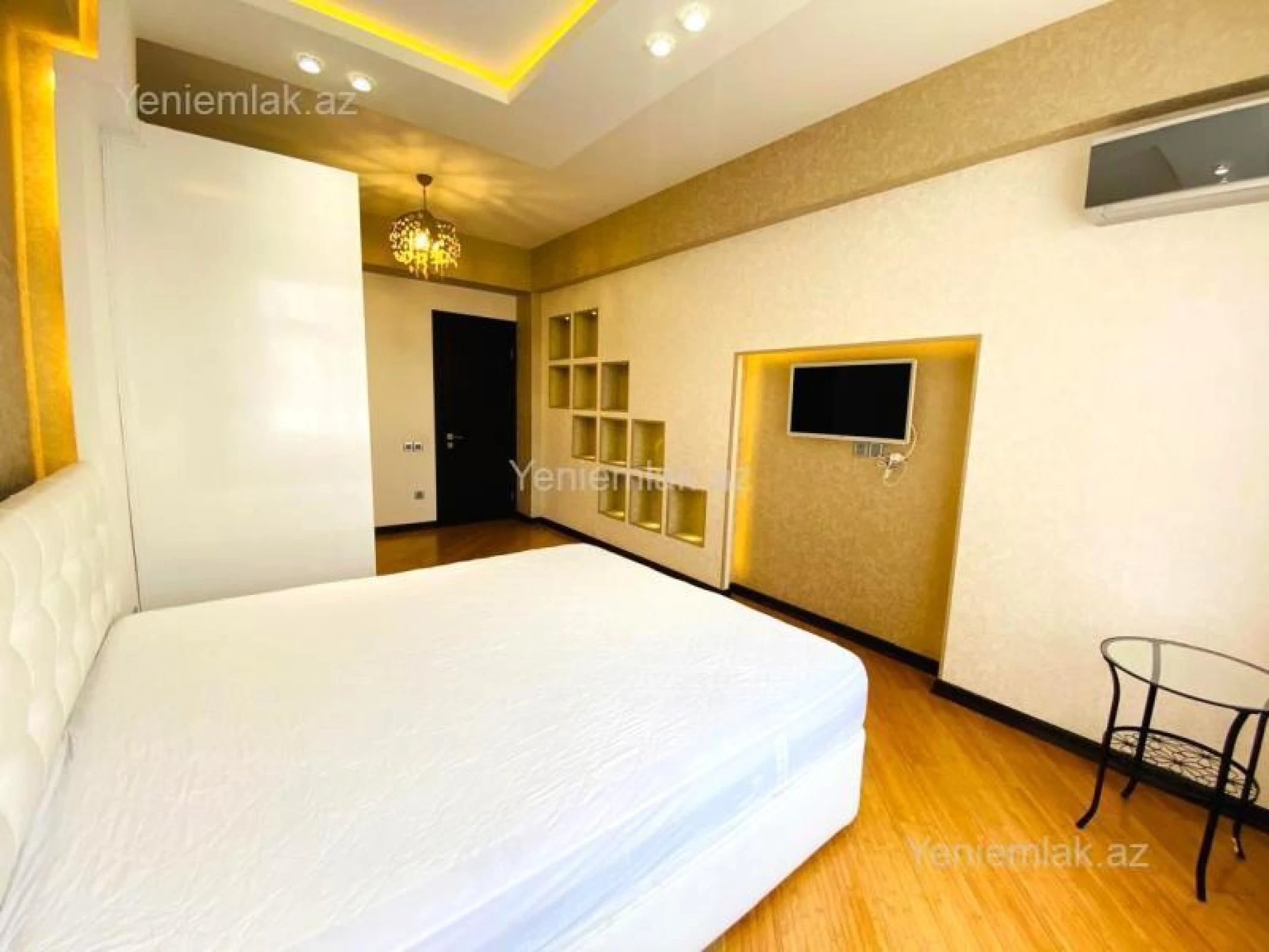 Satılır 3 otaqlı yeni tikili 118 m²