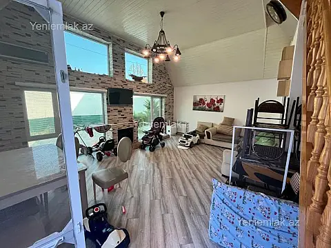 Satılır 4 otaqlı həyət evi 200 m²