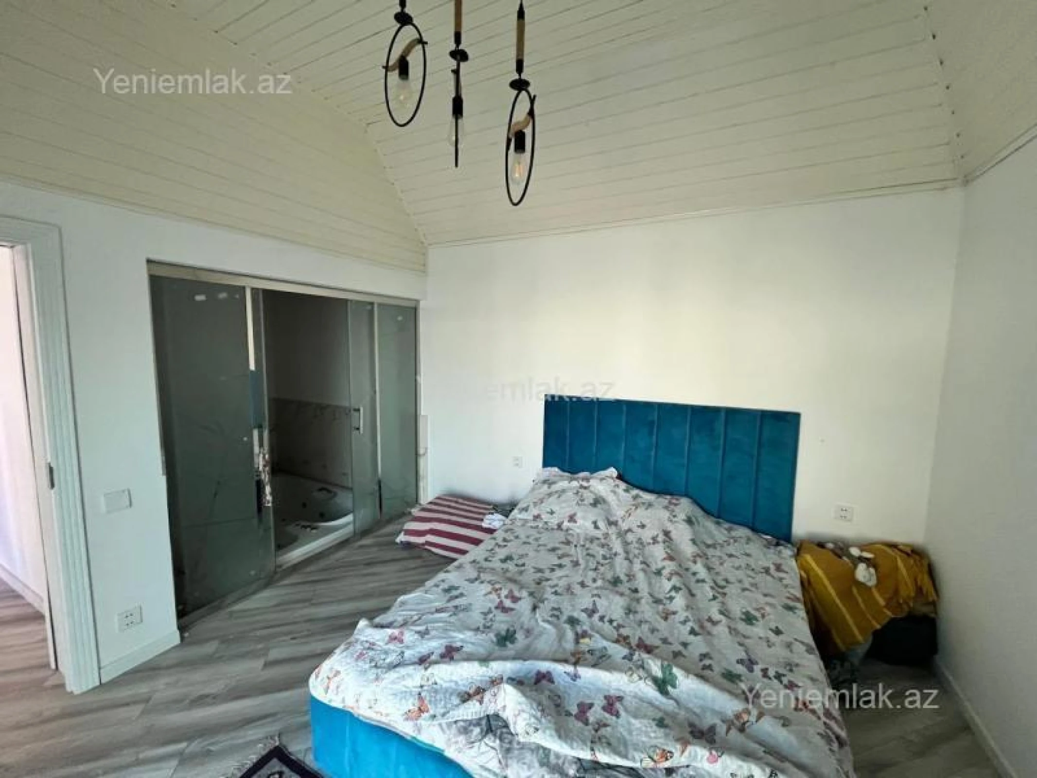 Satılır 4 otaqlı həyət evi 200 m²