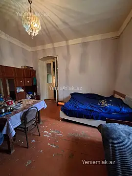 Satılır 2 otaqlı köhnə tikili 50 m²