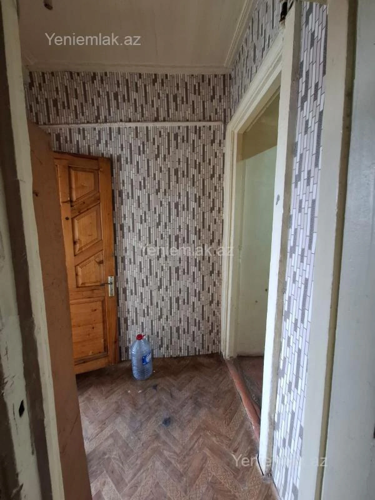 Satılır 2 otaqlı köhnə tikili 50 m²