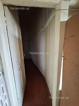 Satılır 2 otaqlı köhnə tikili 50 m²