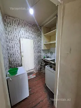 Satılır 2 otaqlı köhnə tikili 50 m²