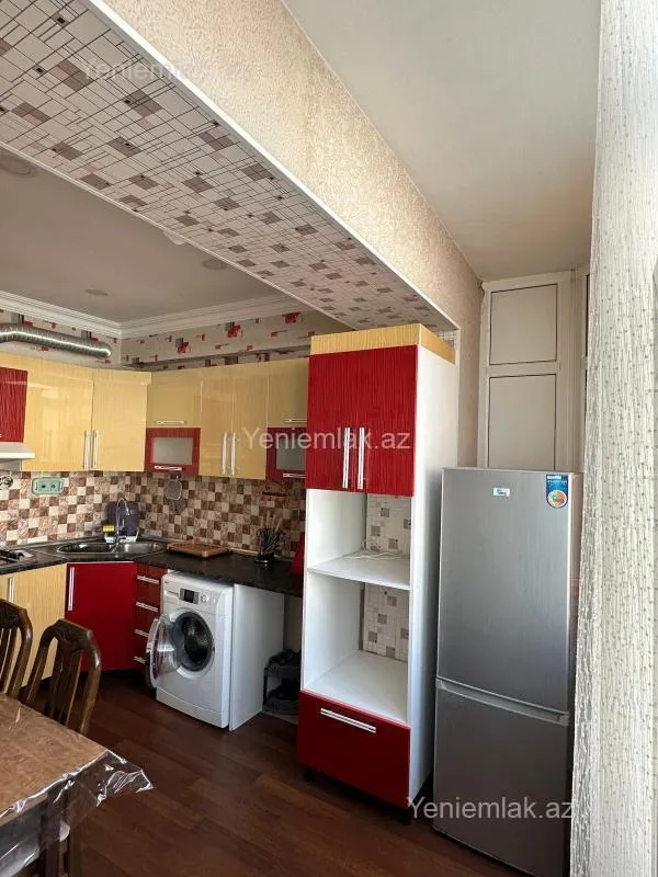 Satılır 3 otaqlı yeni tikili 72 m²