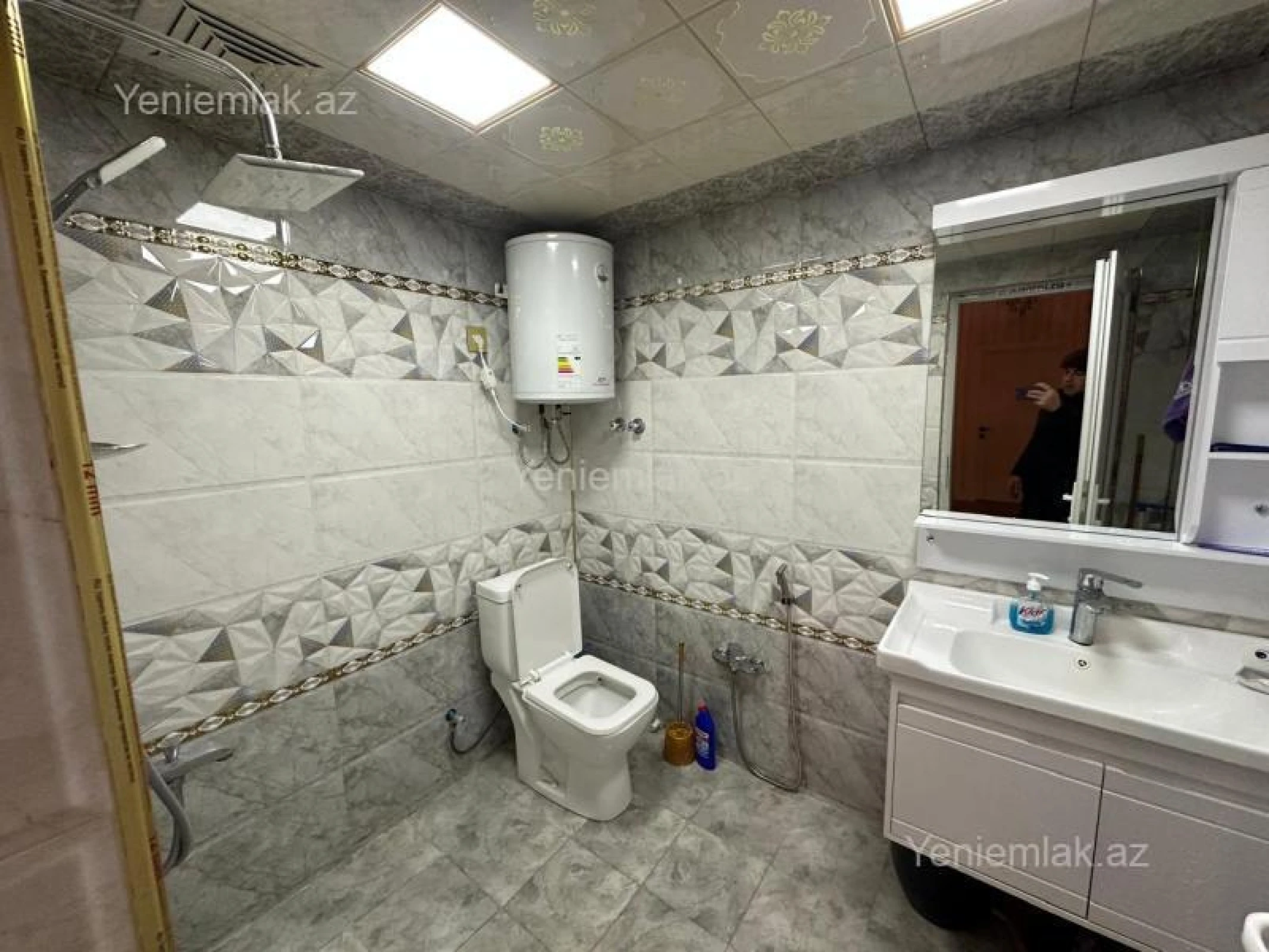 Satılır 2 otaqlı yeni tikili 70 m²