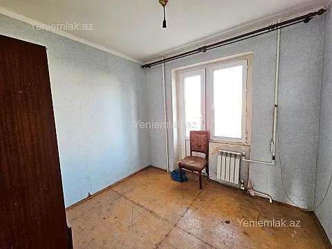 Satılır 5 otaqlı köhnə tikili 120 m²