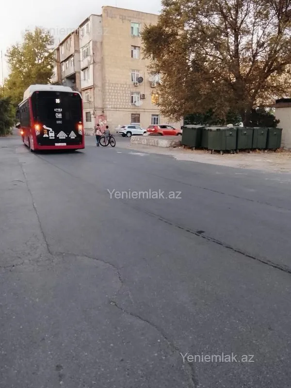 Satılır 3 otaqlı köhnə tikili 50 m²