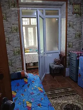 Satılır 3 otaqlı köhnə tikili 50 m²