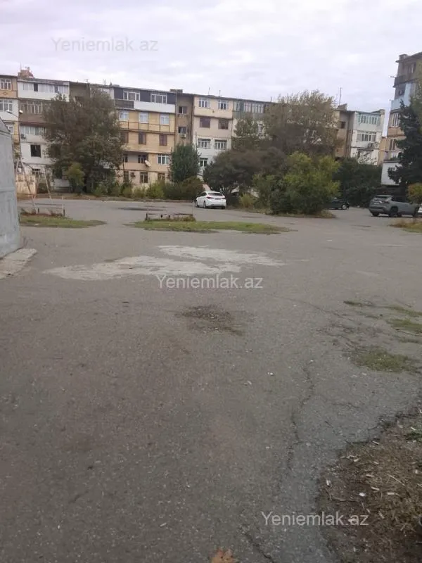 Satılır 3 otaqlı köhnə tikili 50 m²