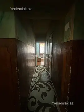 Satılır 4 otaqlı köhnə tikili 100 m²