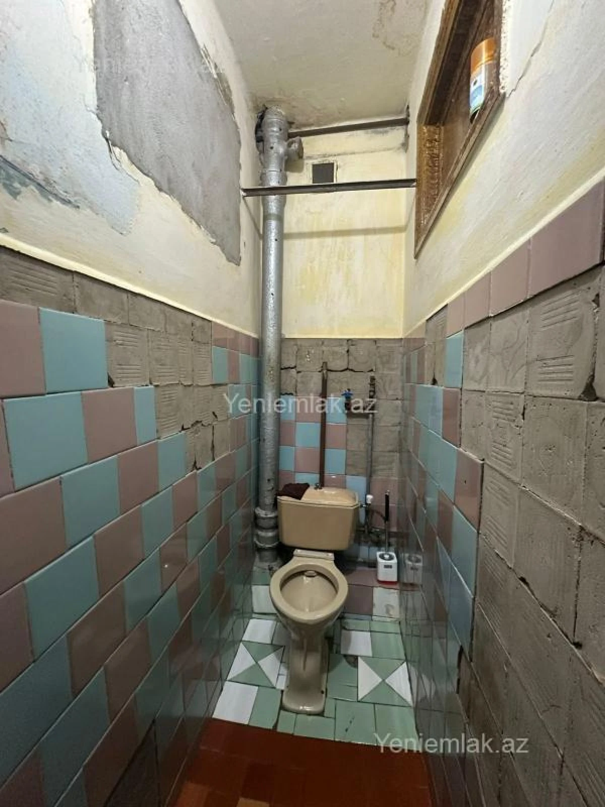 Satılır 4 otaqlı köhnə tikili 100 m²