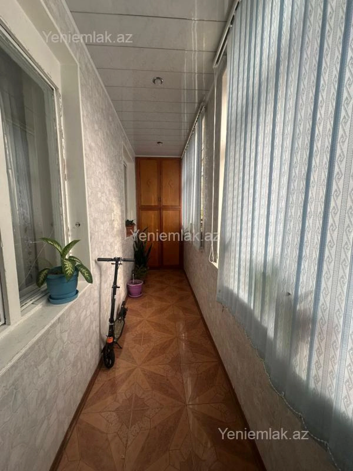 Satılır 4 otaqlı köhnə tikili 100 m²