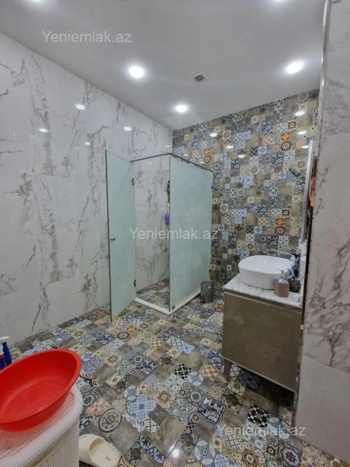 Satılır 5 otaqlı yeni tikili 240 m²