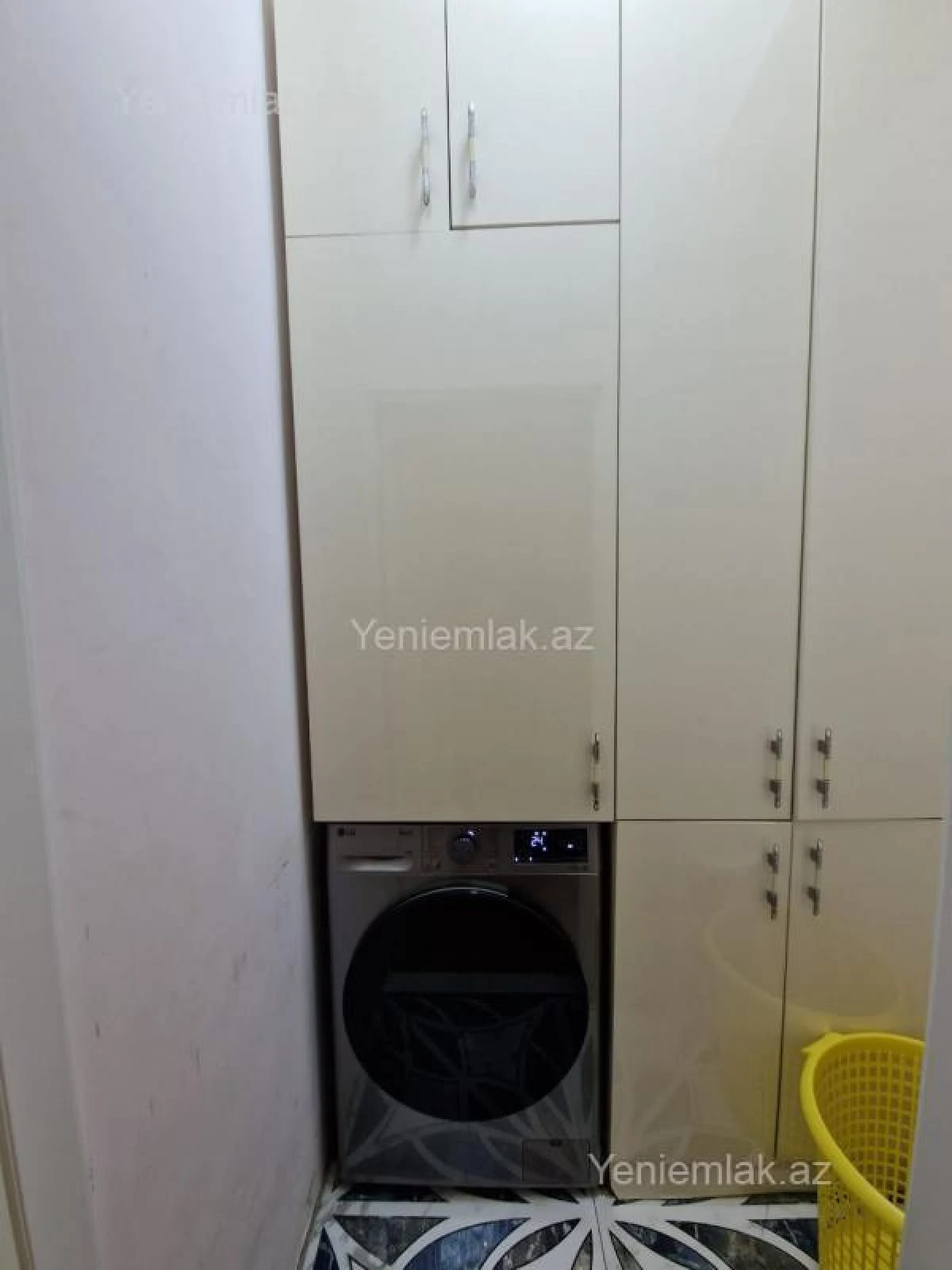 Satılır 5 otaqlı yeni tikili 240 m²