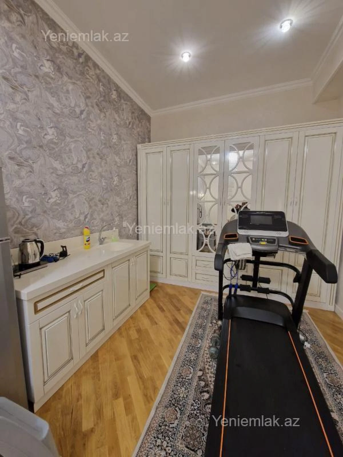 Satılır 5 otaqlı yeni tikili 240 m²