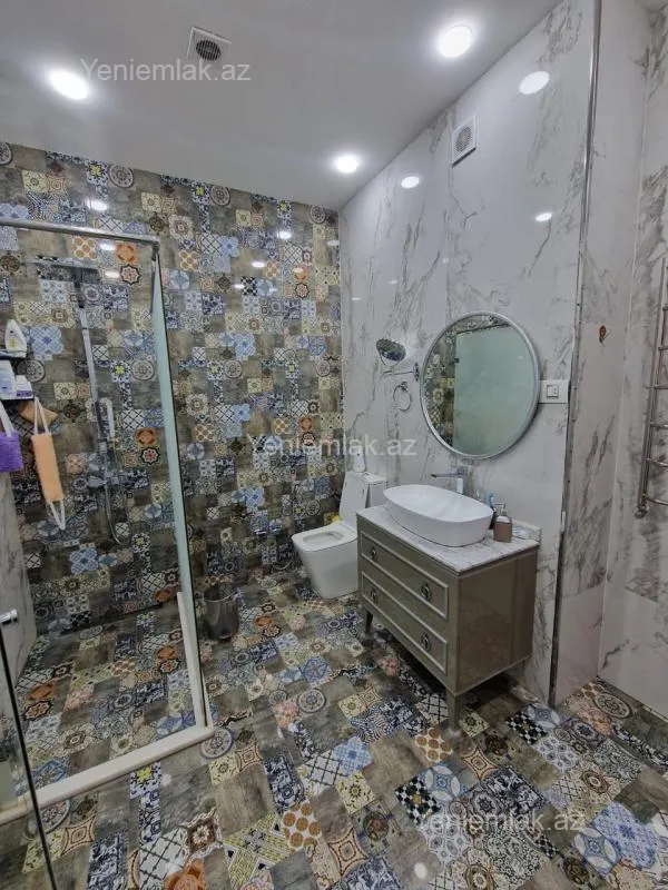 Satılır 5 otaqlı yeni tikili 240 m²