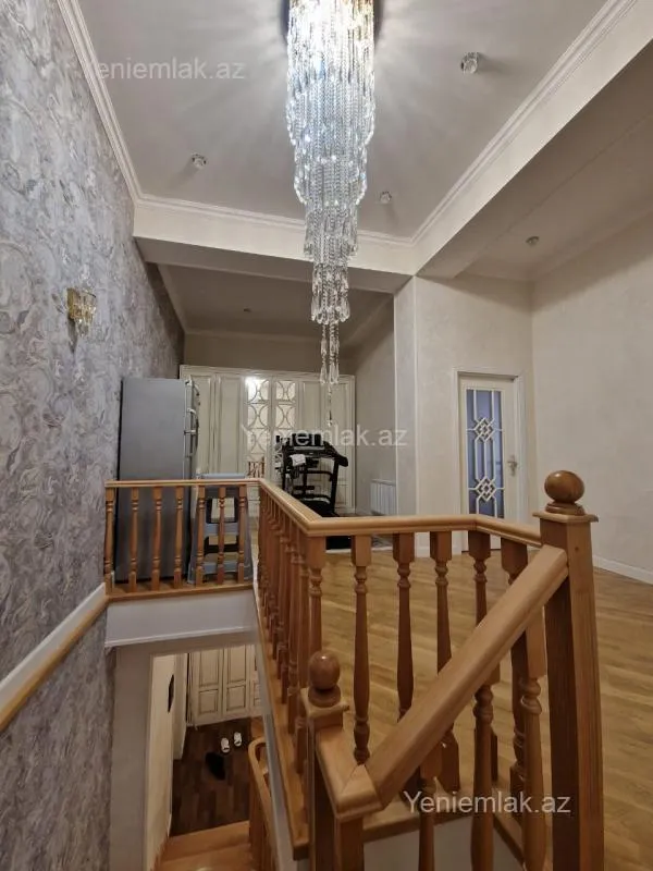 Satılır 5 otaqlı yeni tikili 240 m²