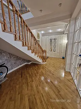 Satılır 5 otaqlı yeni tikili 240 m²
