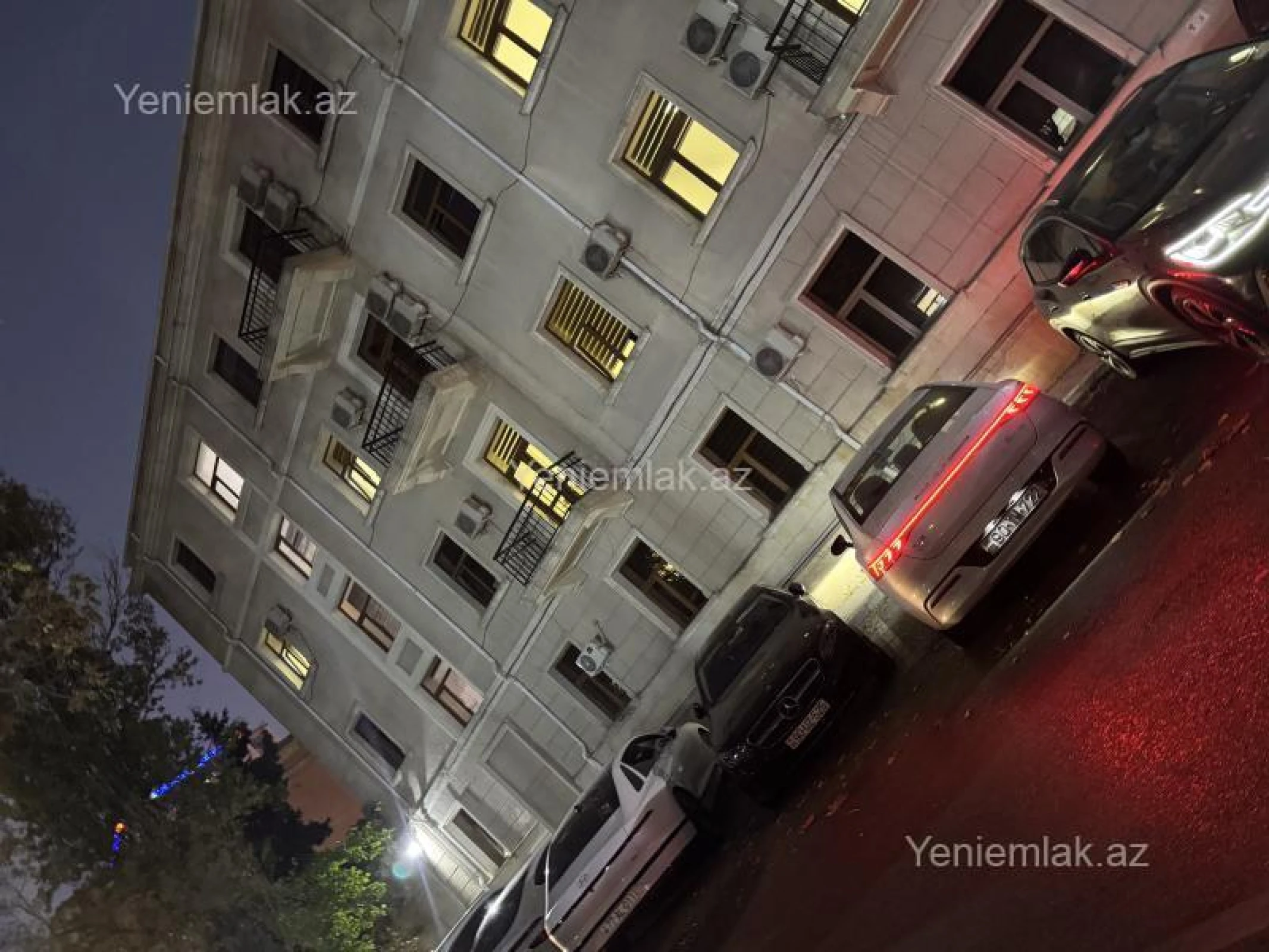 Satılır 4 otaqlı obyekt 85 m²