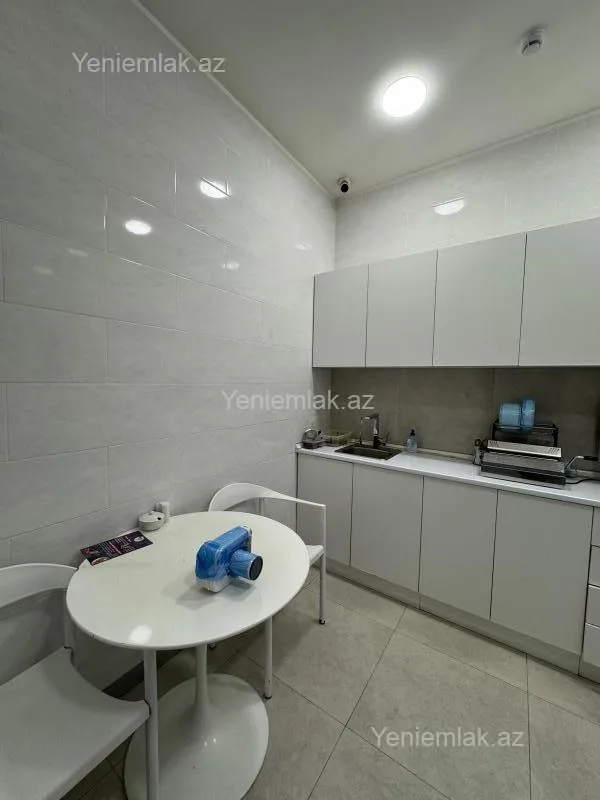 Satılır 4 otaqlı obyekt 85 m²