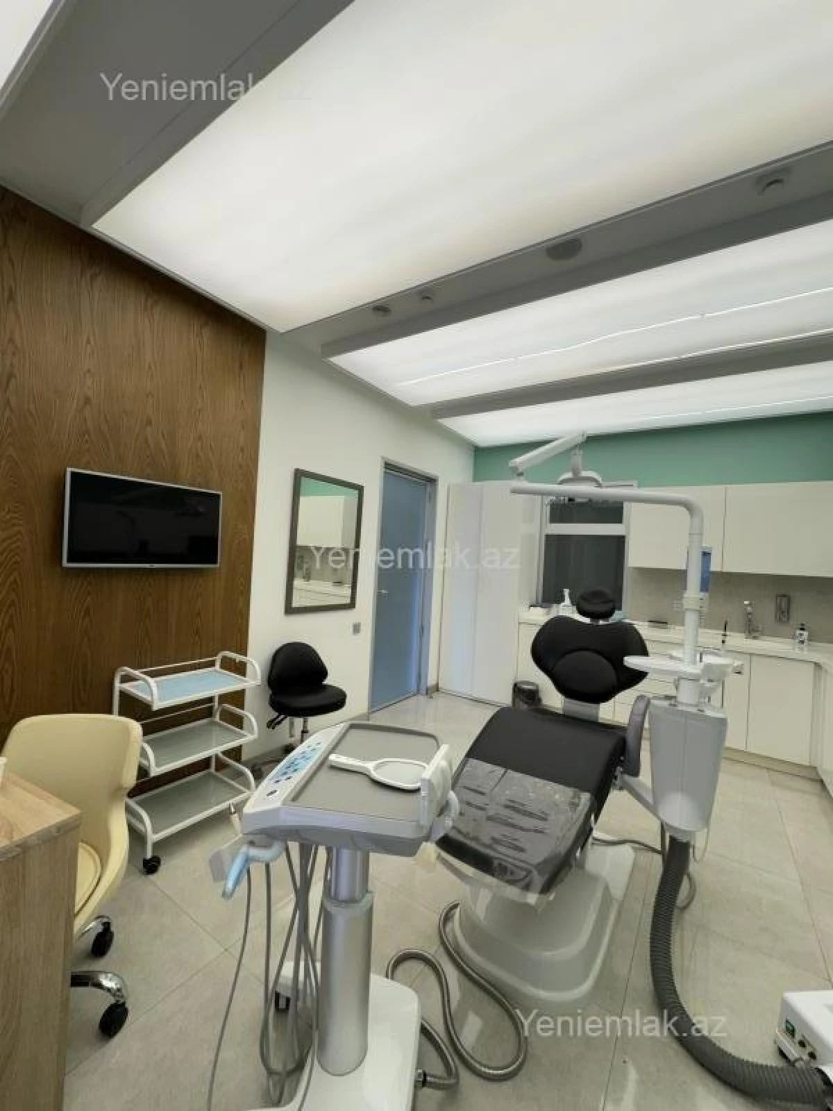 Satılır 4 otaqlı obyekt 85 m²