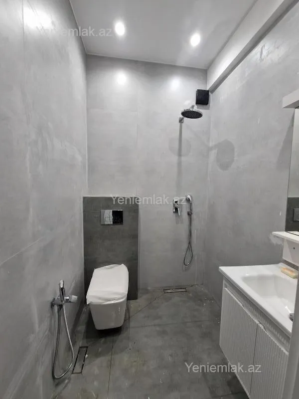 Satılır 2 otaqlı yeni tikili 57 m²