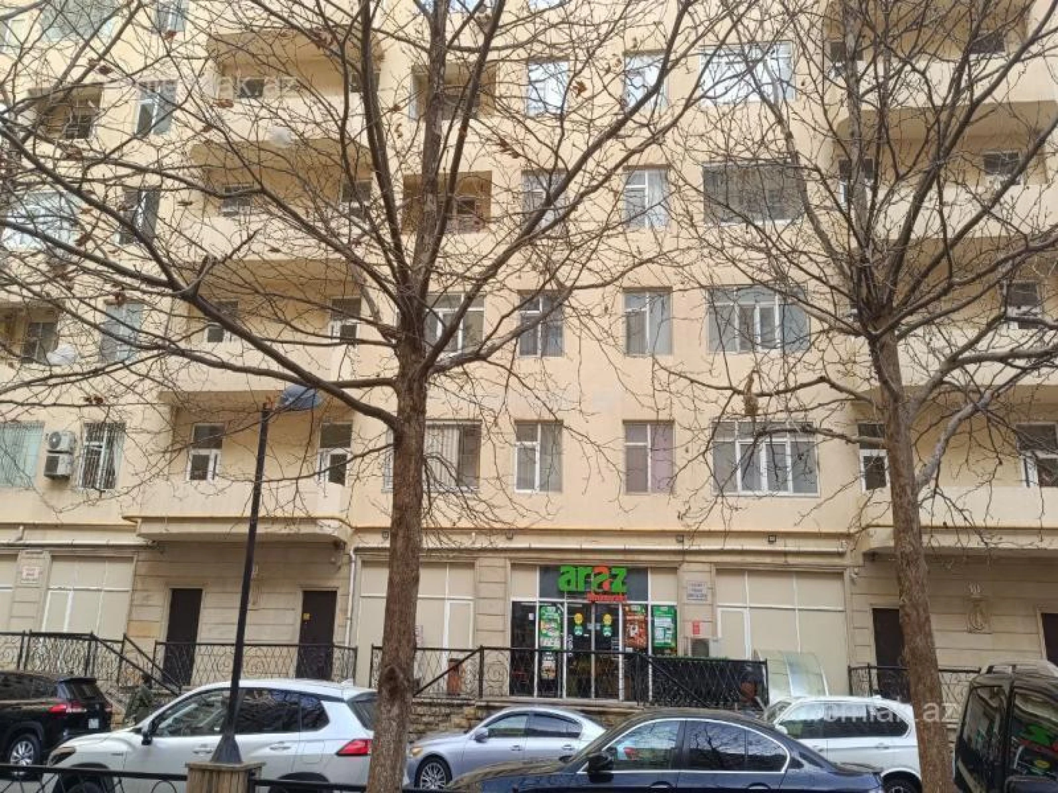 Satılır 3 otaqlı yeni tikili 80 m²