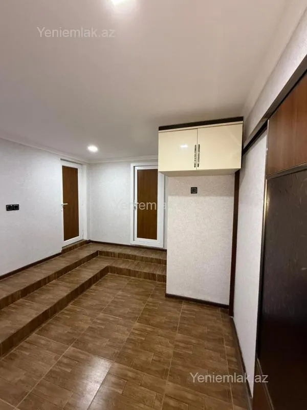 Satılır 6 otaqlı həyət evi 210 m²