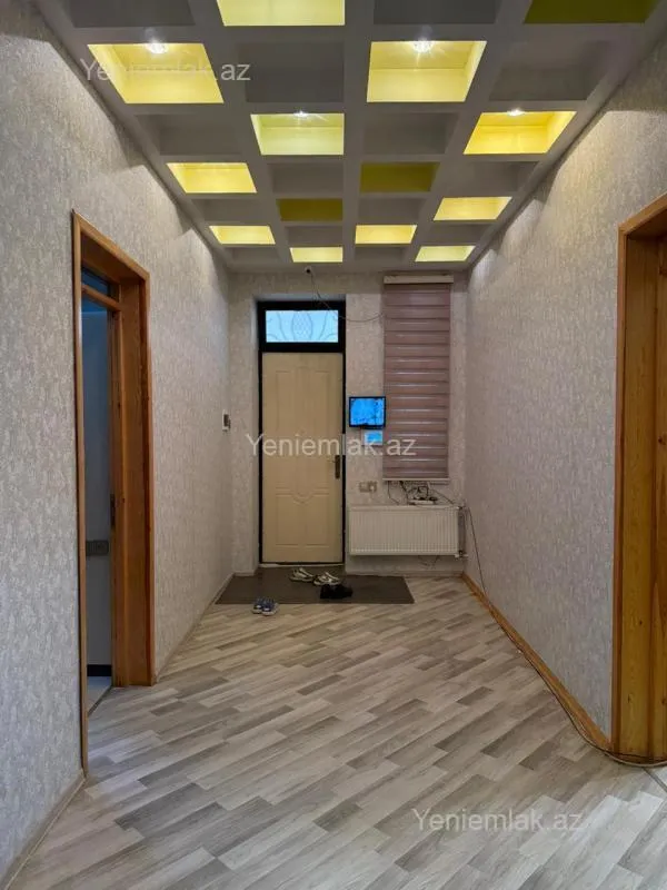 Satılır 6 otaqlı həyət evi 210 m²