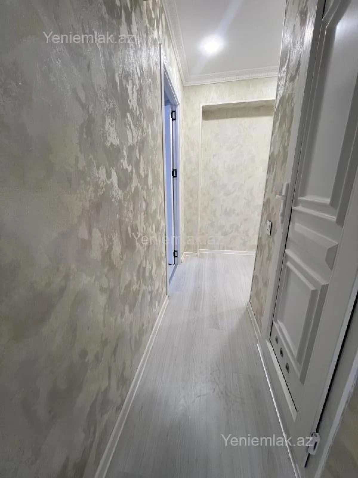 Satılır 2 otaqlı köhnə tikili 40 m²