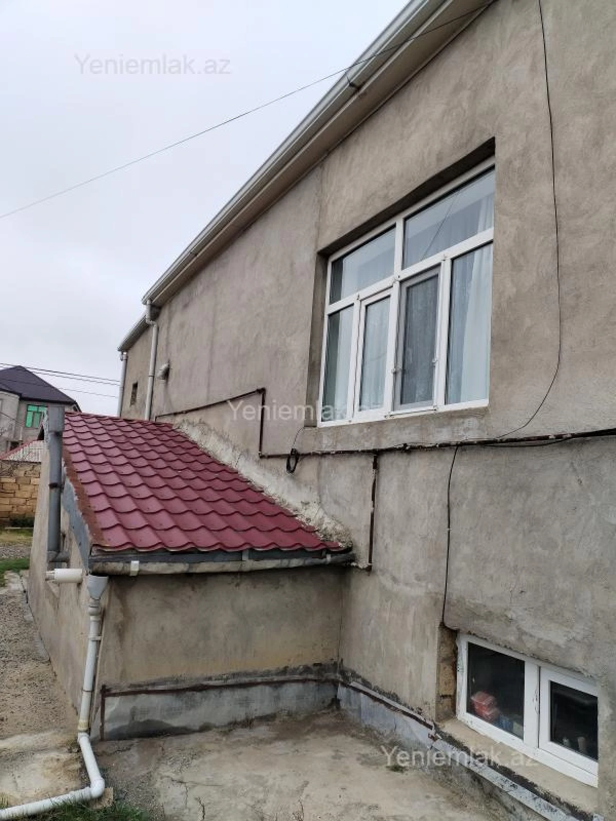 Satılır 5 otaqlı həyət evi 120 m²