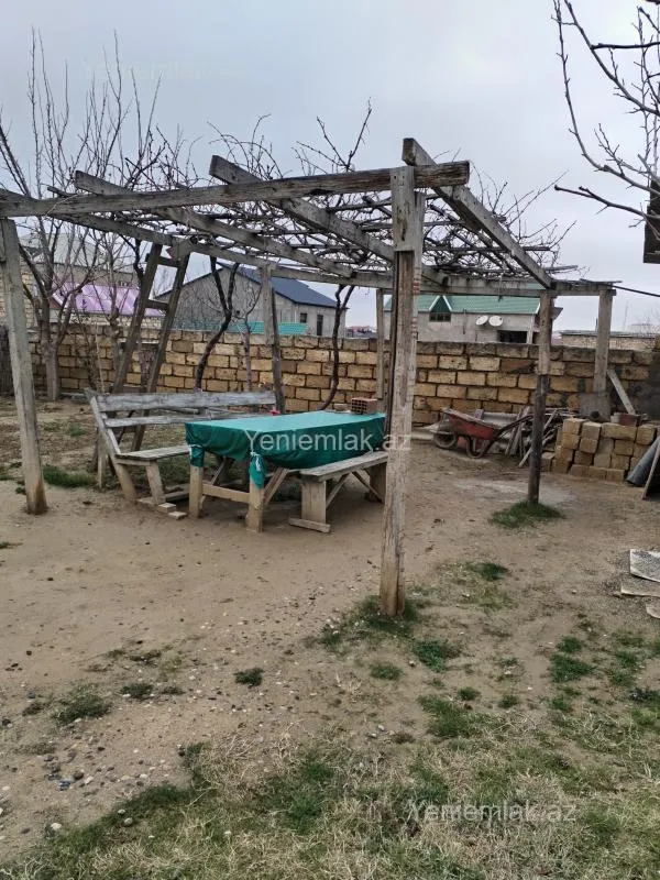 Satılır 5 otaqlı həyət evi 120 m²