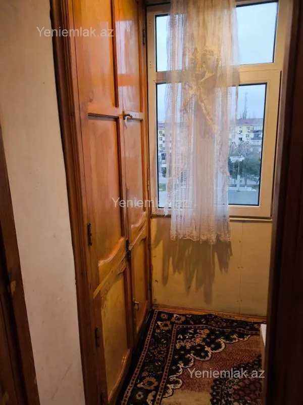 Satılır 2 otaqlı köhnə tikili 54 m²
