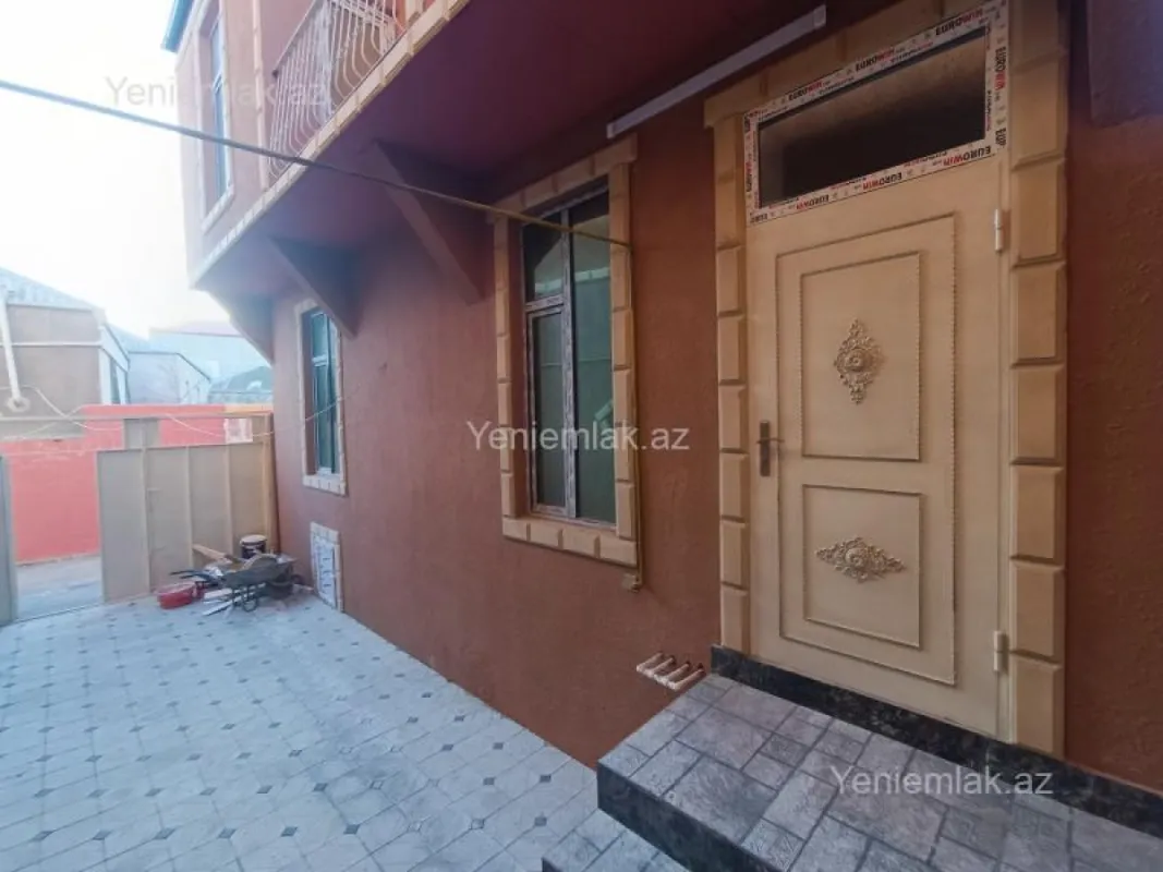Satılır 5 otaqlı həyət evi 130 m²