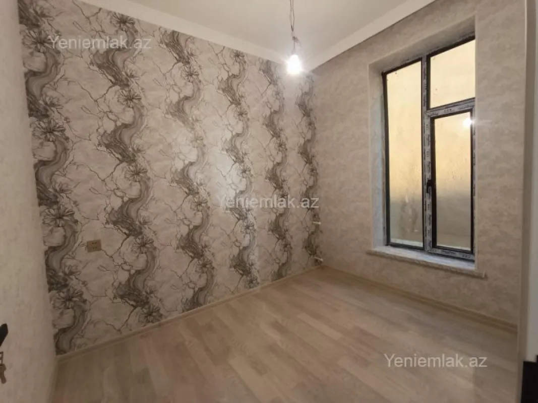 Satılır 5 otaqlı həyət evi 130 m²