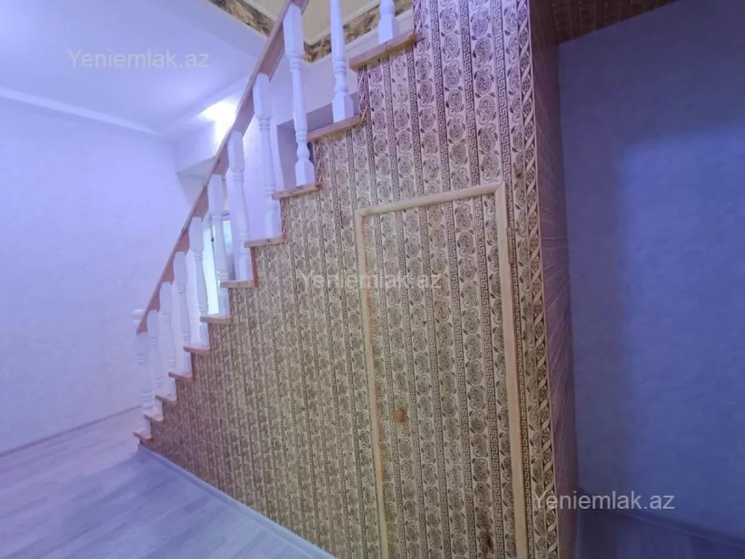 Satılır 5 otaqlı həyət evi 130 m²