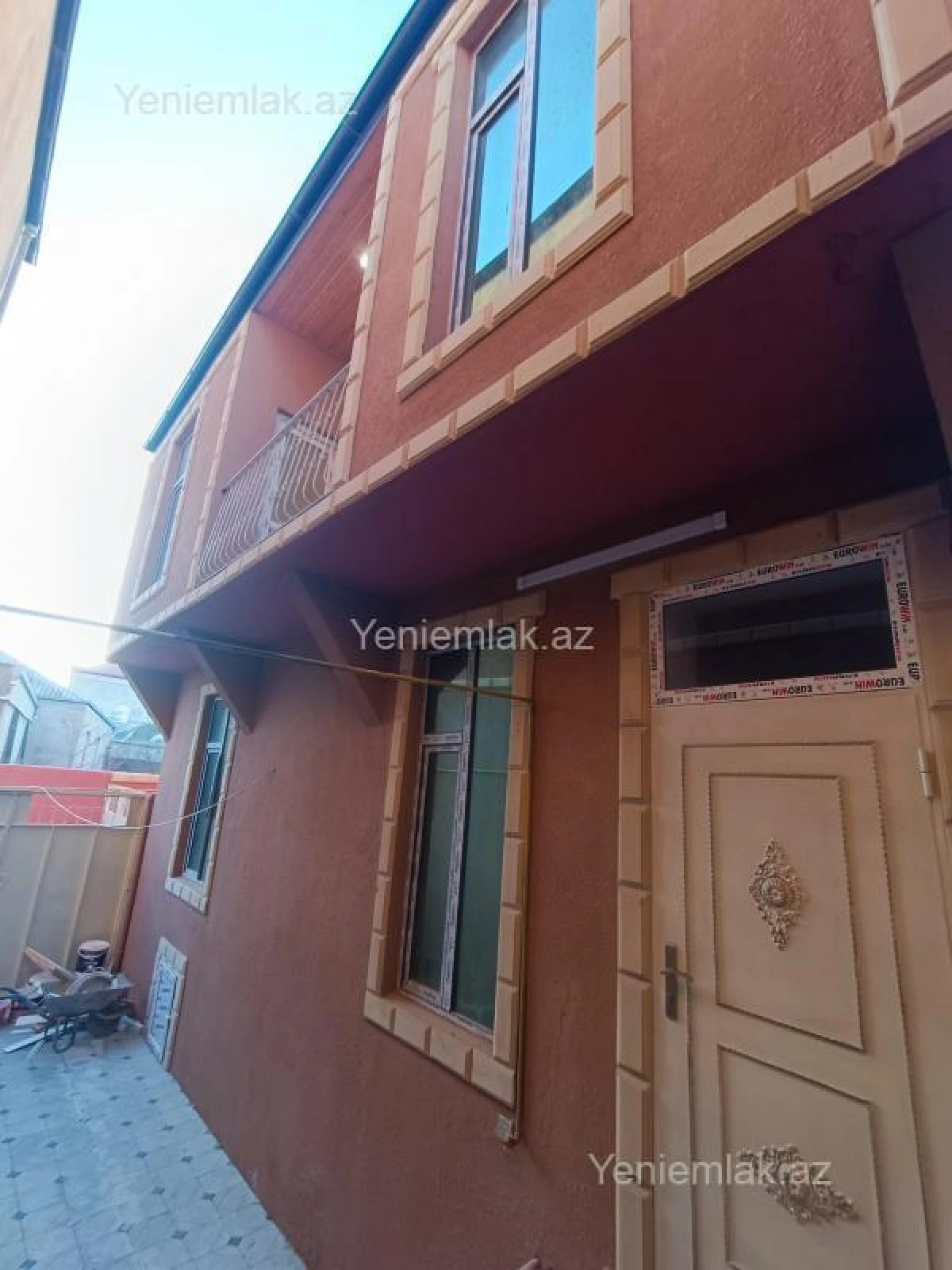 Satılır 5 otaqlı həyət evi 130 m²