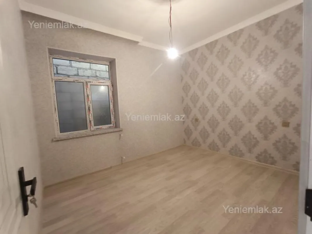 Satılır 5 otaqlı həyət evi 130 m²